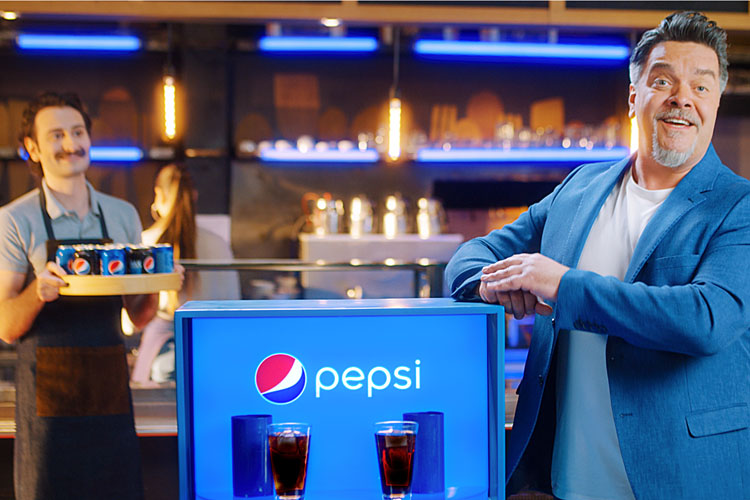 Pepsinin Beyaz'l Yeni Reklam filmi ÇOK OKEY